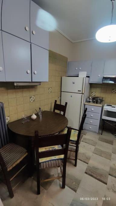 Sq Varnava Appartment Athen Eksteriør bilde