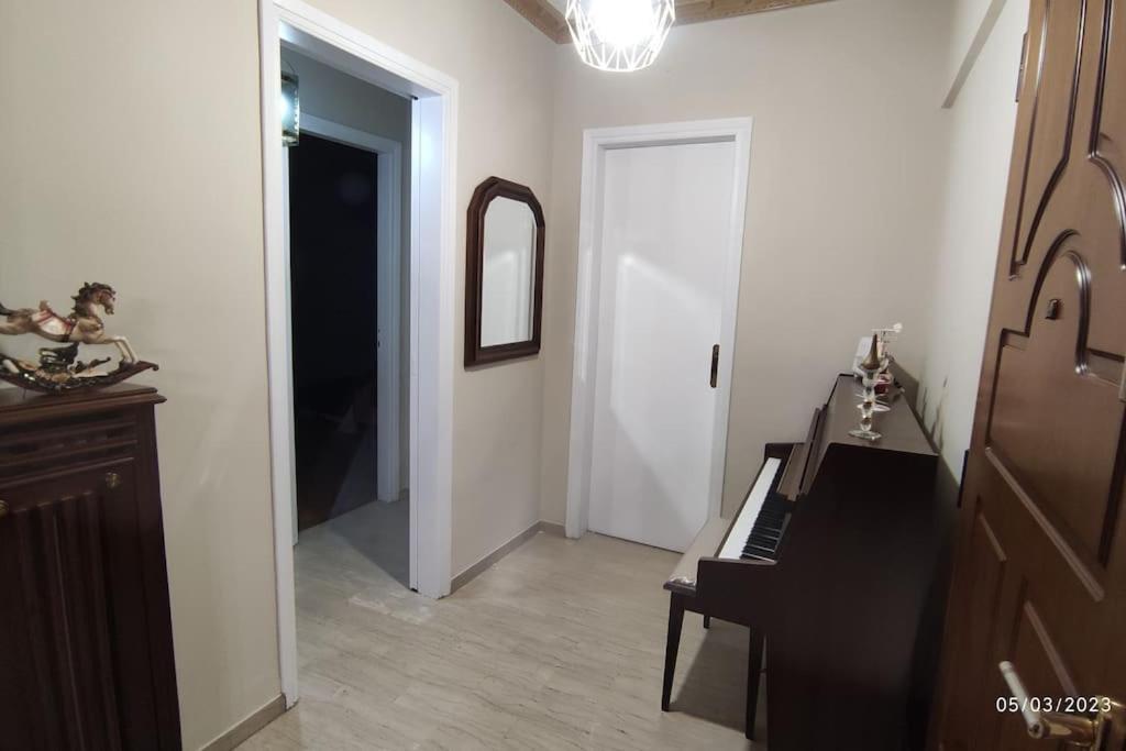 Sq Varnava Appartment Athen Eksteriør bilde
